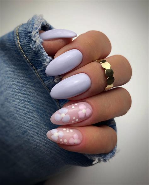 20 Hermosas Ideas De Diseños De Uñas Almendradas Elegantes - DECORAMANO