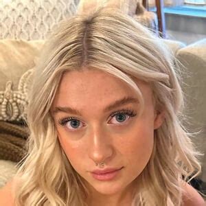 Reilly Sanders - Age, Family, Bio | Famous Birthdays