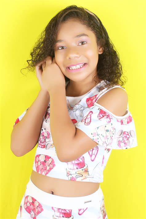Laryssa Chaves - Agência de Modelos Top Model