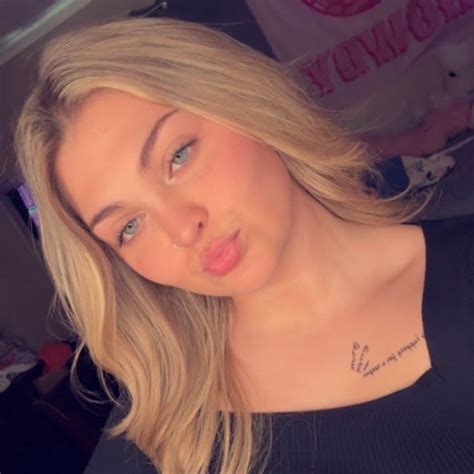 makenzi ♡ (@makenzi_rivers) • Threads, Say more