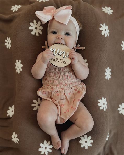 Kay and Tay Dudley | 9 MONTHS 🩷🎉 She had on her model face in the last