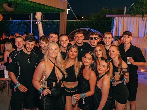 Albufeira Events | Party Hard Travel