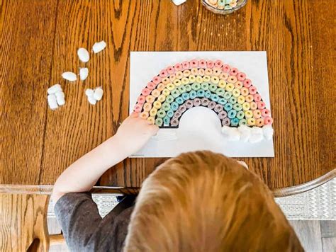 Fruit Loops Rainbow Craft- A Color Matching Activity - Fox Farm Home