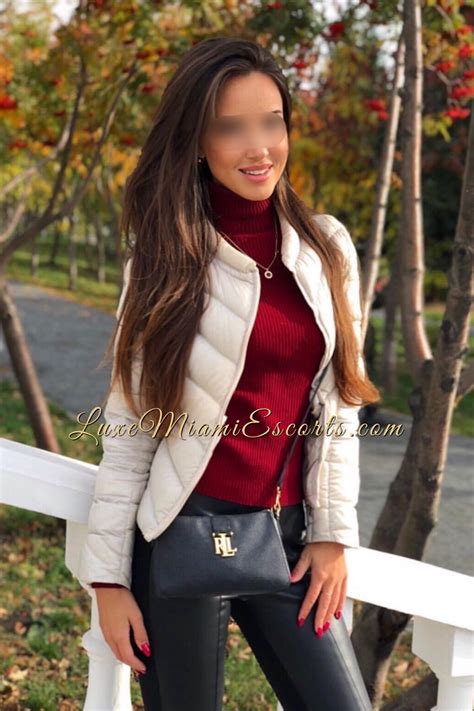 Miami Escort - Veronica | LUXE Miami Escorts