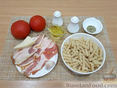 Рецепт: Макароны с беконом в томатном соусе на RussianFood.com