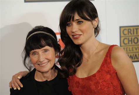 Pictures of Mary Jo Deschanel