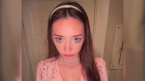 Mollymoonn | Know Your Meme