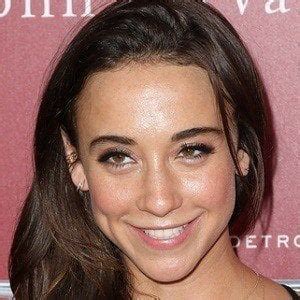 Stella Maeve - Age, Family, Bio | Famous Birthdays