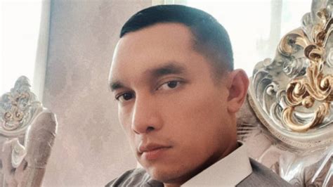 terkuak alasan giovanni tobing putuskan masuk islam akses menikahi