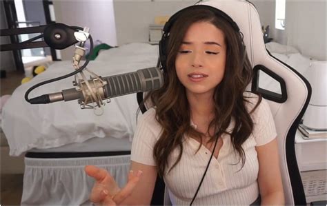 Did Someone Intentionally Leak Pokimane's Private Photos? Our Investigation - 1u6fqgn