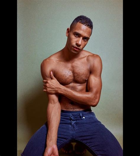 #elliot knight on Tumblr