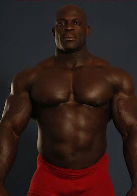 Worldwide Bodybuilders: UK bodybuilder Eddie Abbew