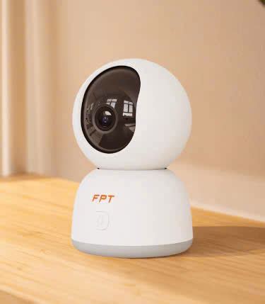 fpt camera play  trong nha xoay  dam thoai mp sac net