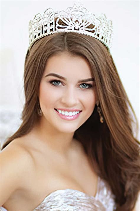 Hall of Fame - Teen - MISS MAINE USA and MISS MAINE TEEN USA