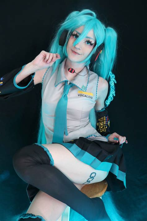 hatsune miku  sheythegay rcosplaygirls