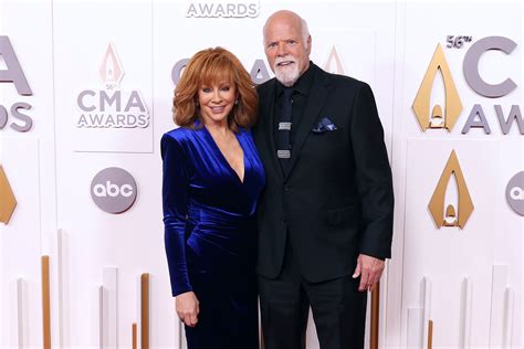 Reba McEntire Says Boyfriend Rex Linn Is 'the Love of' Her 'Life'