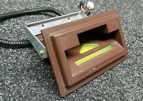 slot machine bill validator device