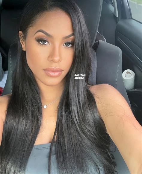 Aaliyah Dana Haughton | I could definitely see Aaliyah taking selfies