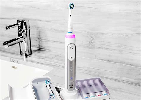 Oral-B представила «умную» зубную щетку