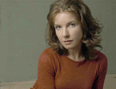 Jacqueline McKenzie fotka