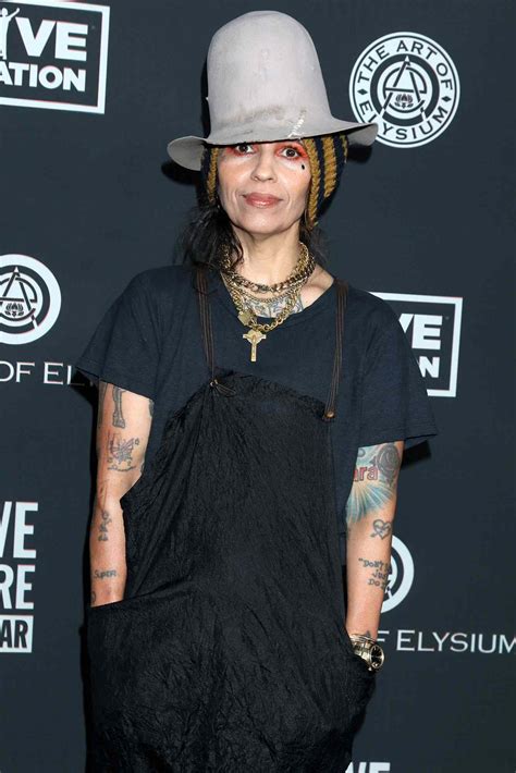 Linda Perry Makes First Appearance After Sara Gilbert Split
