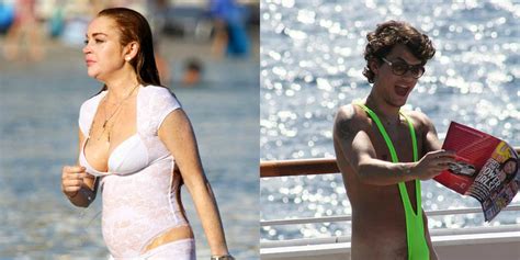The Hottest Women Celebrities’ Biggest Fashion Fails (and Wins!) Image 11