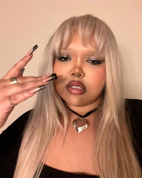 The 5 Biggest Eyebrow Trends for 2023 | Who What Wear