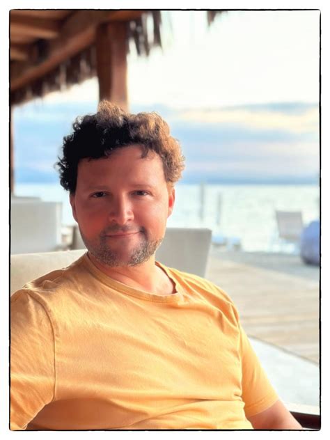 sarantos releases  single    year rain guitar brazil