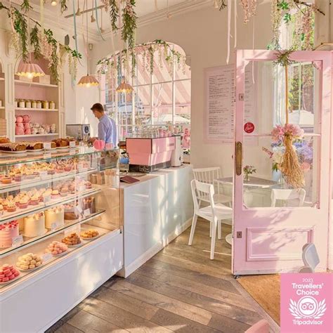 cake cafe design cafeinspo