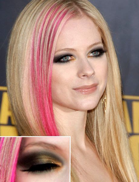 Avril Lavigne beautiful pink hair and eye shadow! Avril Lavigne Photos ...