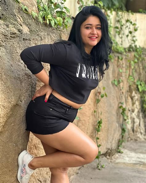 Jules Ari OnlyFans Scandal: 7 Things That Will Make Your Jaw Drop - l5r3siy