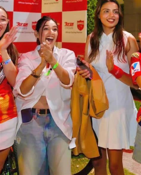 Bolly Leaks | RJ Mahvash's latest post for Yuzi is everything. Right in