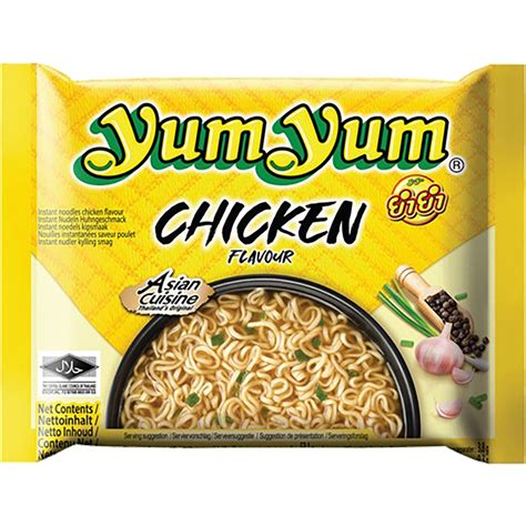 Fideos instantáneos sabor a pollo envase 60 g · YUM YUM · Supermercado