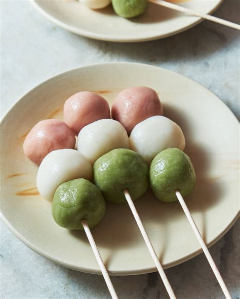 hanami dango sweet chewy  min japanese dessert