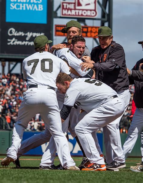 The 5 best photos from the Bryce Harper-Hunter Strickland brawl