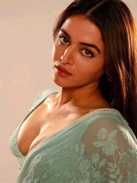 Wamiqa gabbi – Artofit