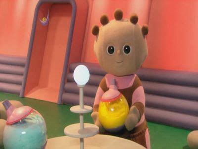 In The Night Garden Tombliboo Ooo Brings The Ball Indoors - Garden Likes