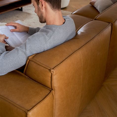 aniline  semi aniline  pigmented leather castlery