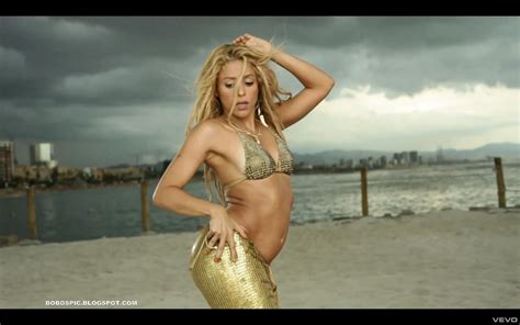 Music Video Pics: Shakira - Loca (Spanish Version) ft. El Cata video pictures