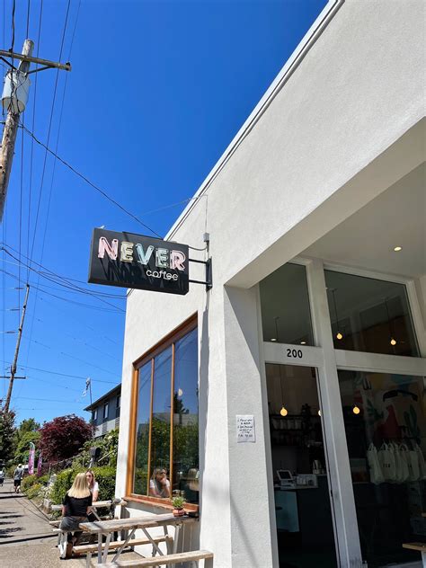 TW Pornstars - 1 pic. Emmy 🧁. Twitter. Portland day 3&4. 7:59 PM - 18