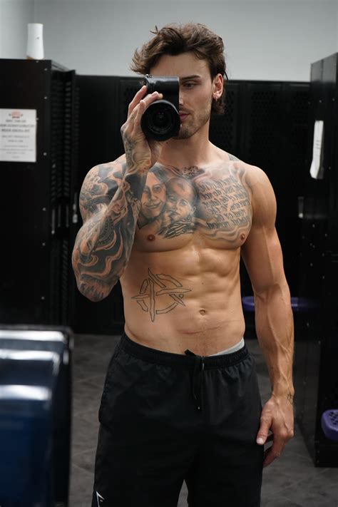 New camera : r/HotGuysWorkingOut