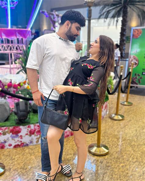 NISHA RANA (@the_nisha_rana) • Instagram photos and videos