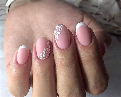 нежный светлый маникюр на короткие ногти - uniformcustomize