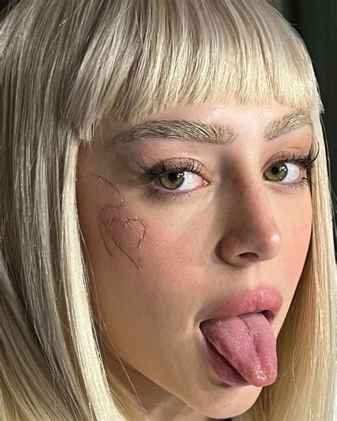 Nicki Nicole Live Stream Video and Photos 11/23/2022 • CelebMafia