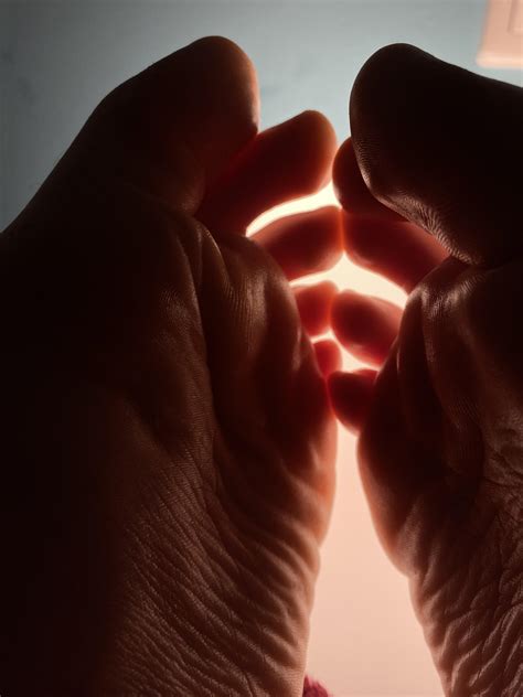 artistic feet : r/sweatyfeets