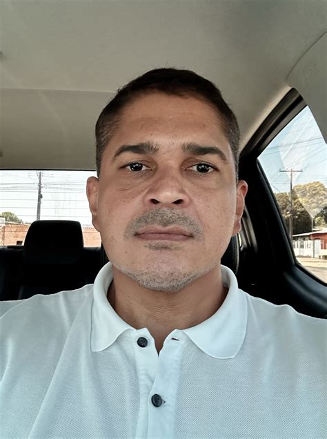 Pin de paper chanel em Moodboard TODO POR ELLA em 2025 | Fotos de