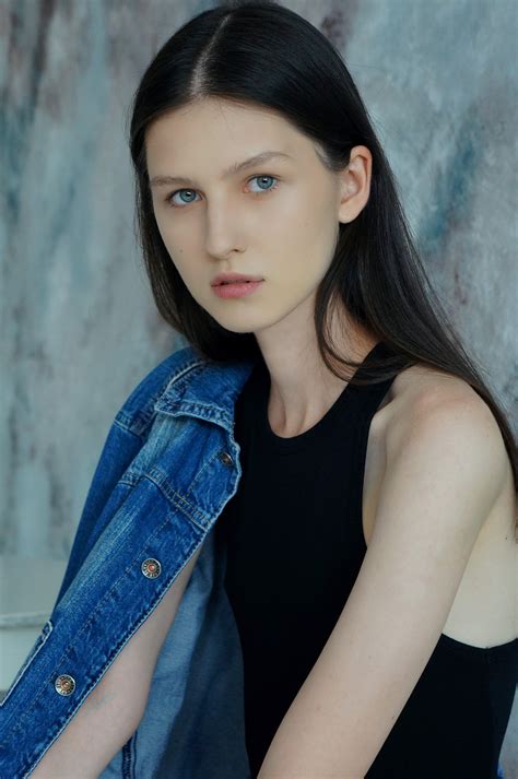 Nastya B - QUEST Artists & Models