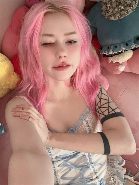 Saekki (@saekkicos) • Instagram photos and videos