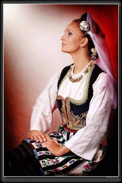 Помаже Бог, добри људи! Помогает Бог, хорошие люди! Folklore, Folk ...