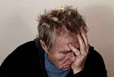 If You Struggle with Depression, Your Teeth May Show It | Lindale ...